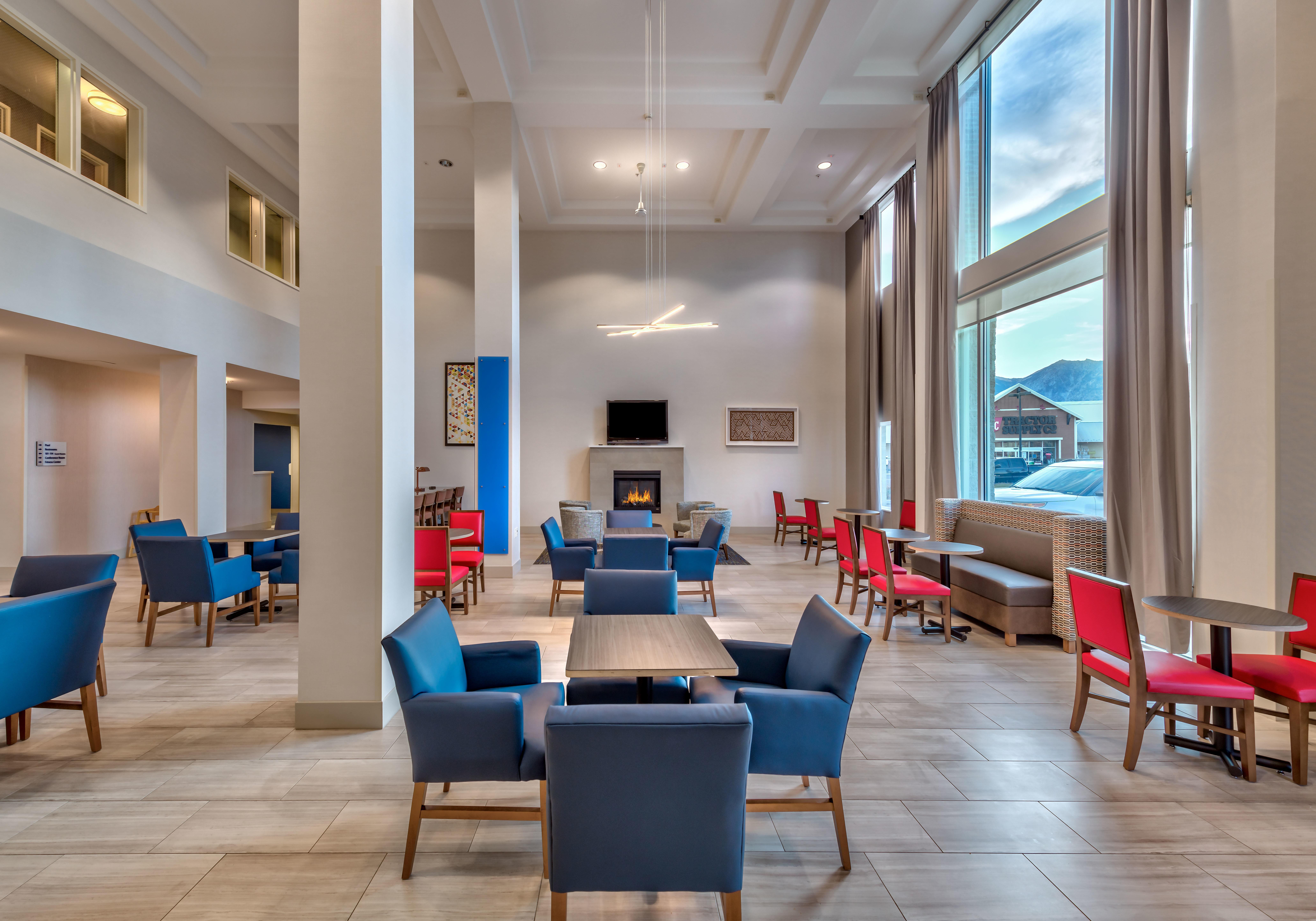 Holiday Inn Express Hotel & Suites Minden By Ihg Exteriér fotografie