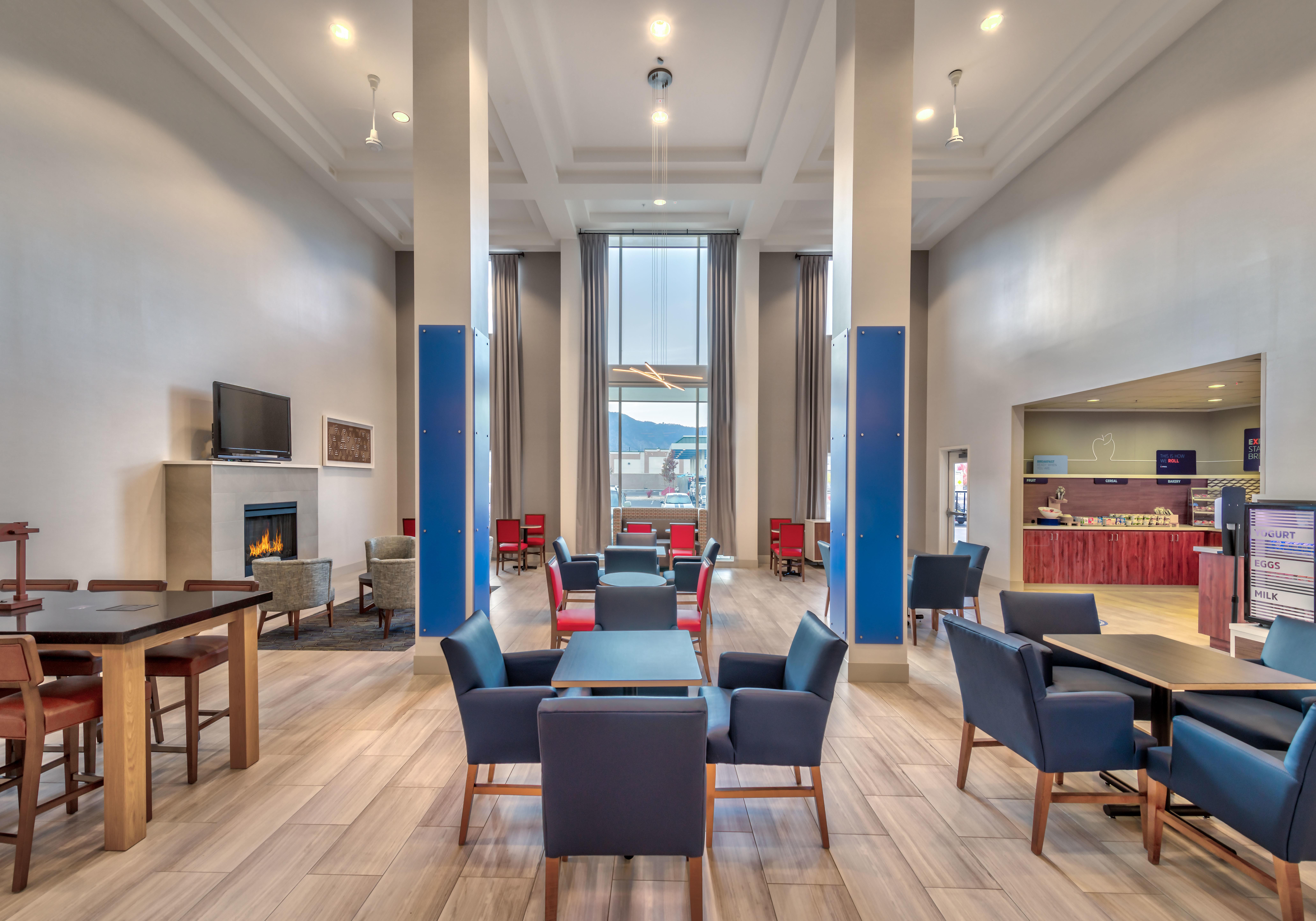 Holiday Inn Express Hotel & Suites Minden By Ihg Exteriér fotografie